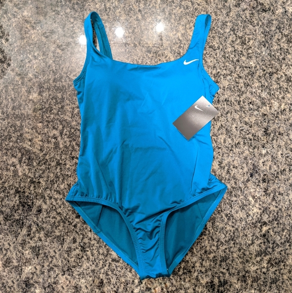 Nike Essential U-Back One Piece Swimsuit - Picture 2 of 4